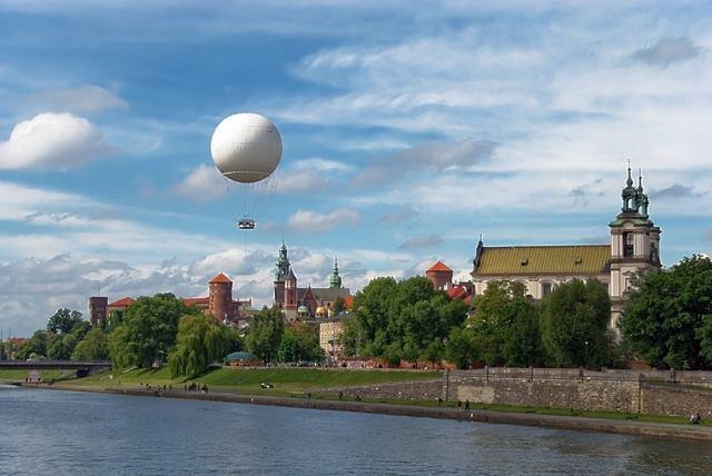 Tyniecki 3* Kraków